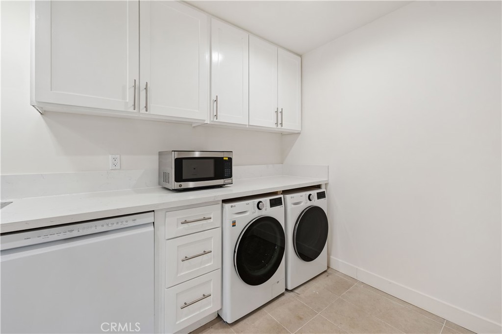 15406 Lull Property Photo 29
