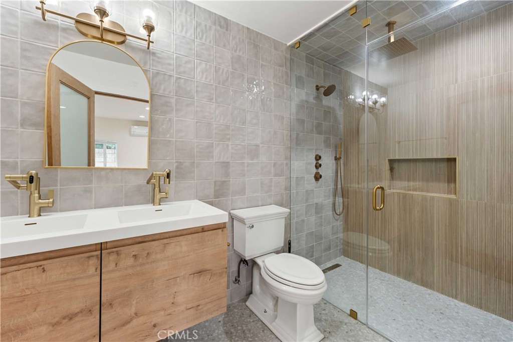15406 Lull Property Photo 30