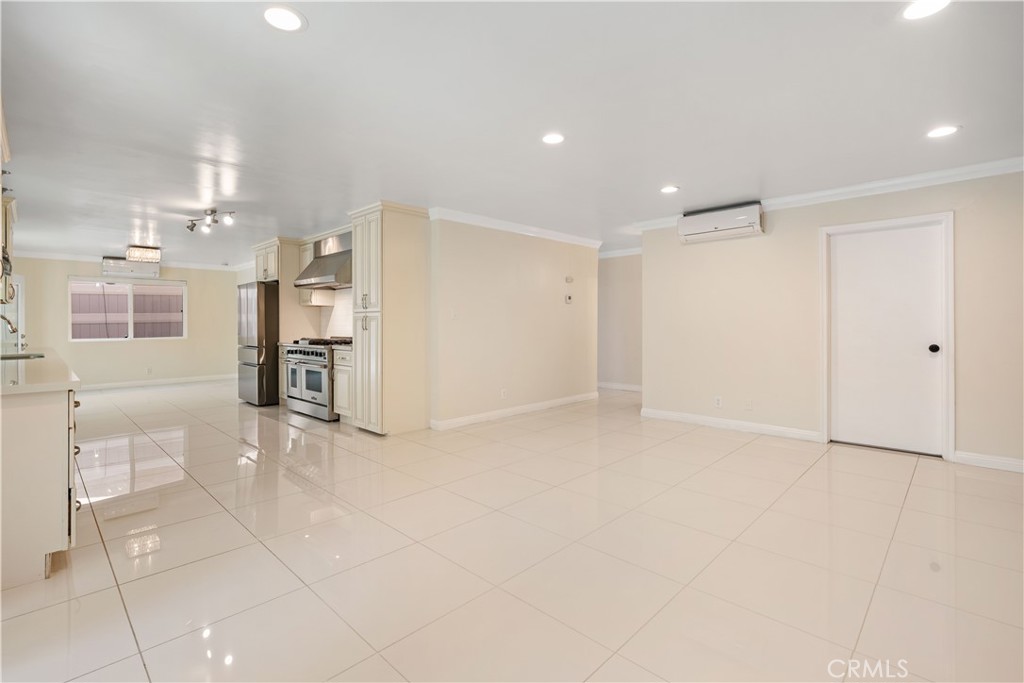 15406 Lull Property Photo 33