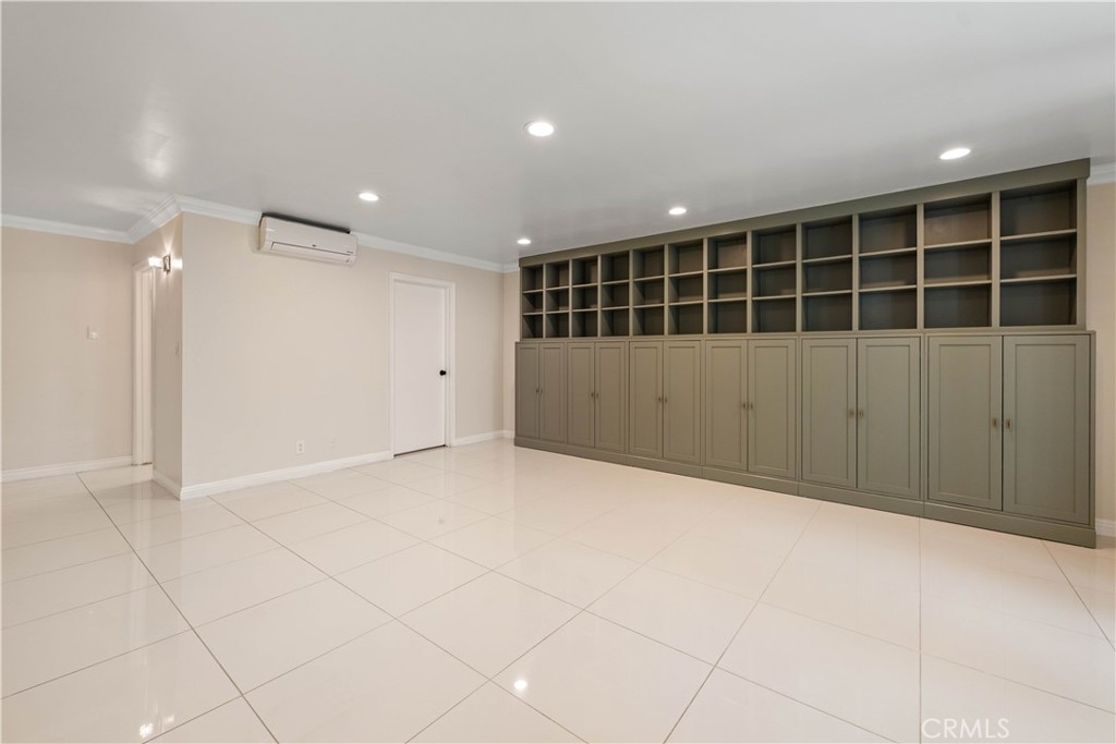 15406 Lull Property Photo 34