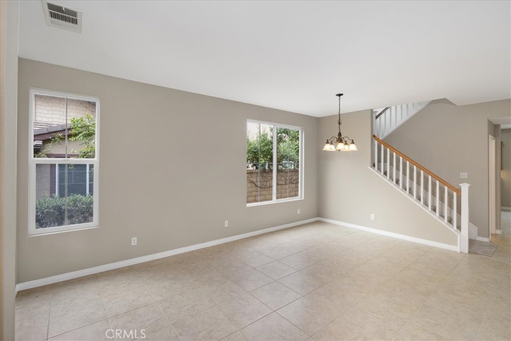 28721 Coal Mountain Court Property Photo 4