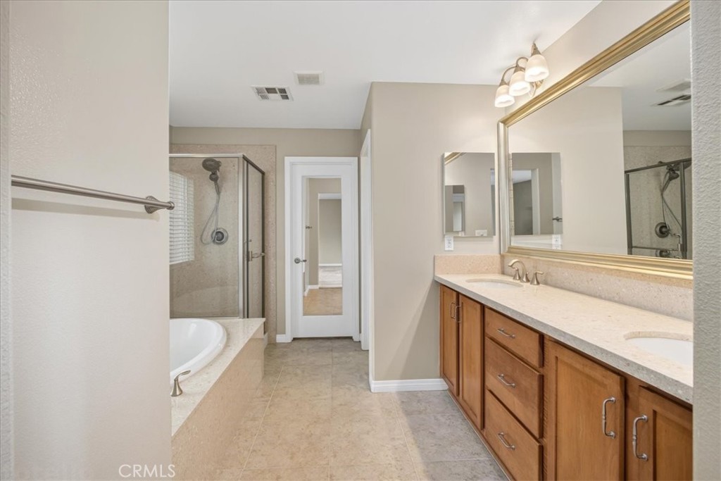 28721 Coal Mountain Court Property Photo 13
