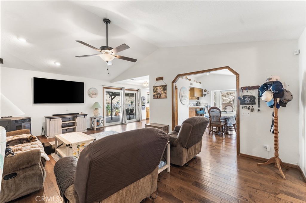 14733 Deer Bank Road Property Photo 12