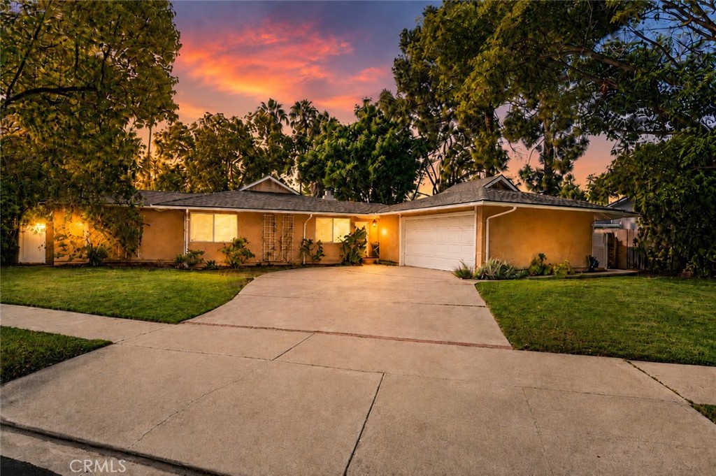 2574 Sirius Street Property Photo 1