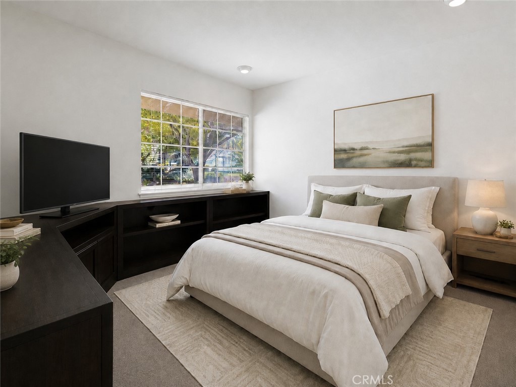 2574 Sirius Street Property Photo 28