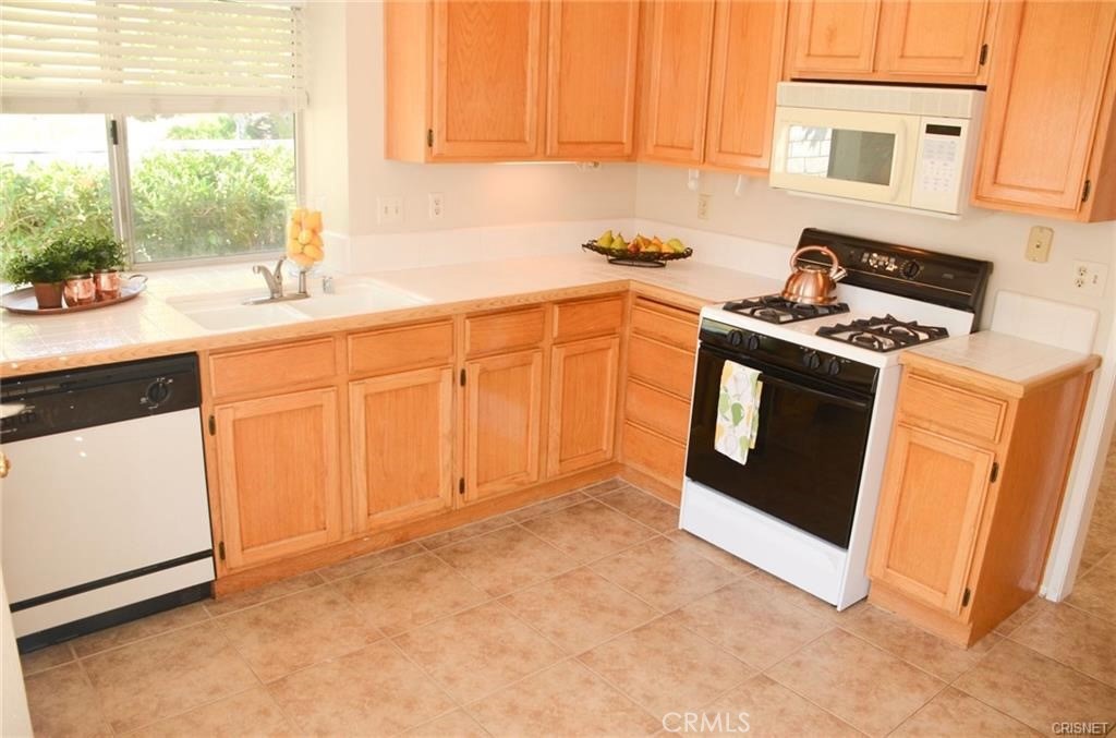 22919 Banyan Property Photo 7