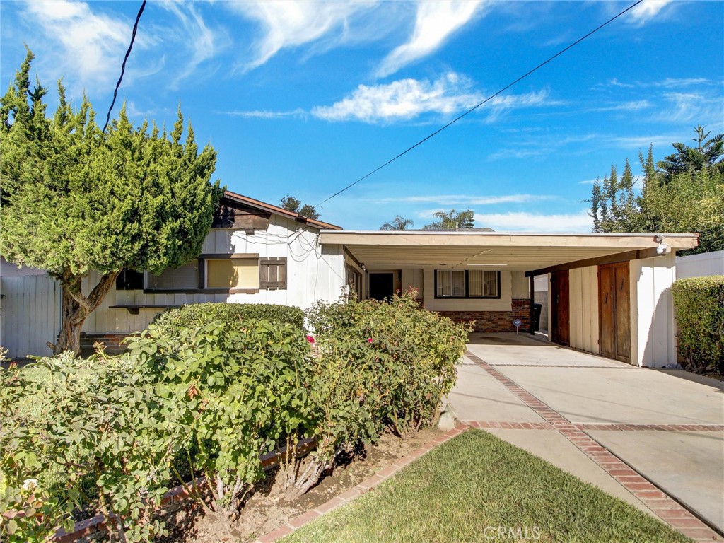 6928 Tobias Avenue Property Photo 1