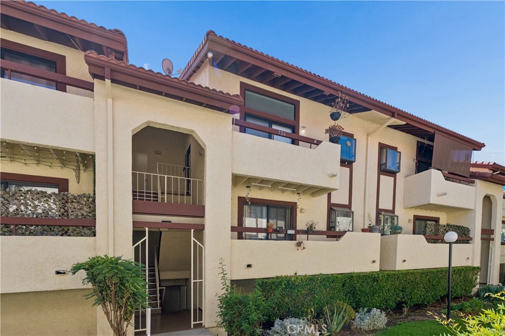 18012 Saratoga 526 Property Photo 1