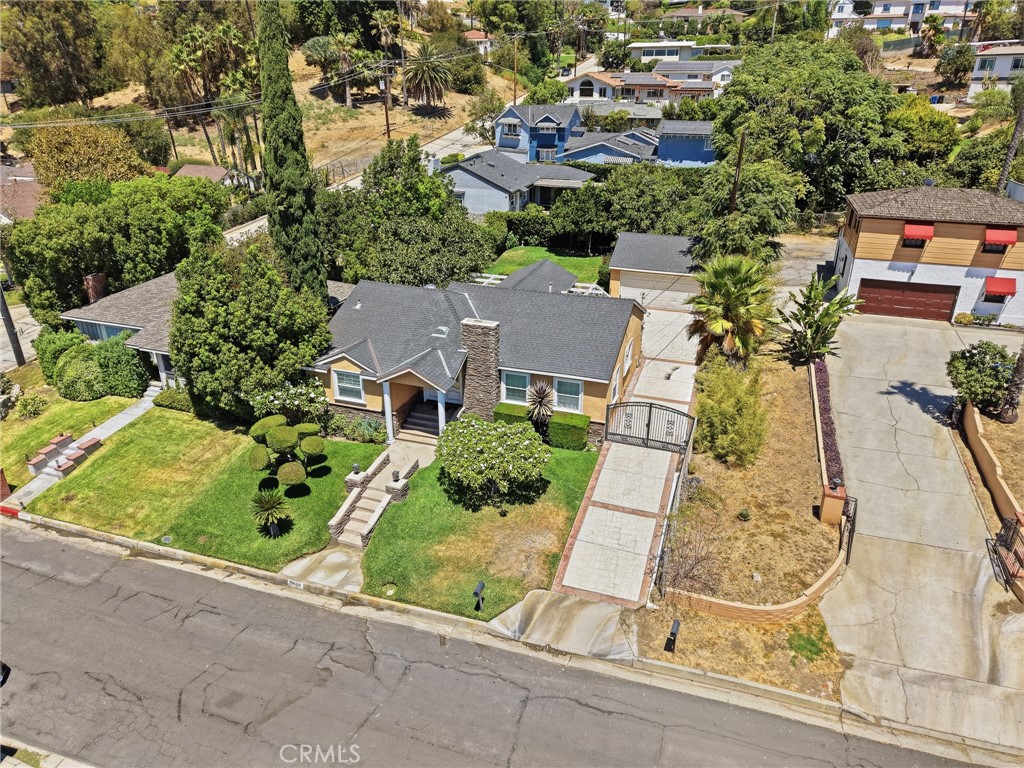 11809 Norino Property Photo 1