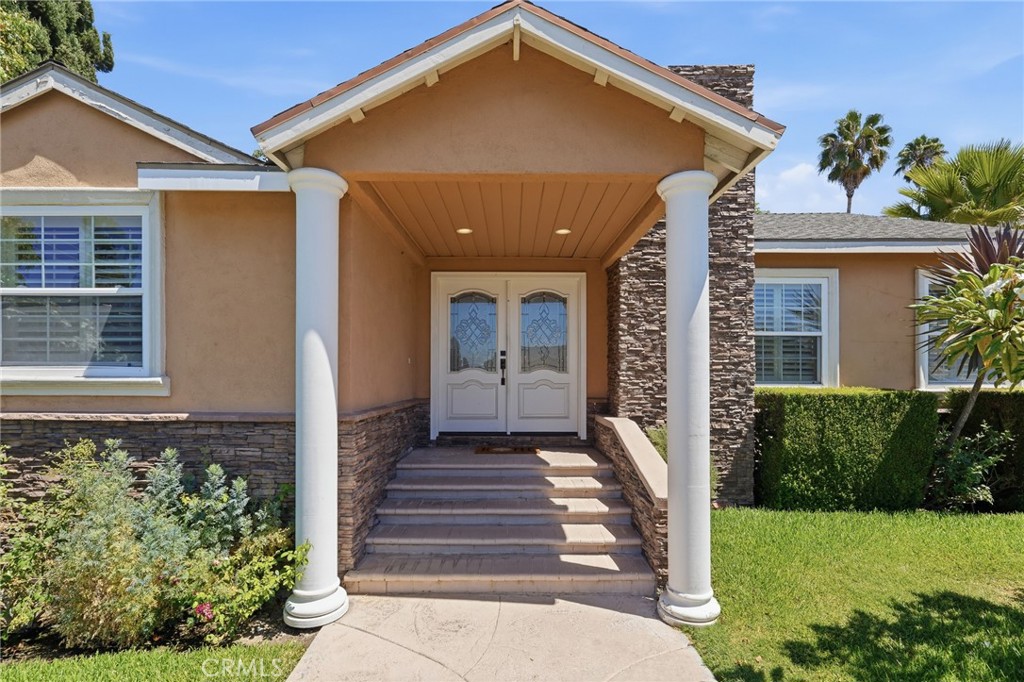 11809 Norino Property Photo 2