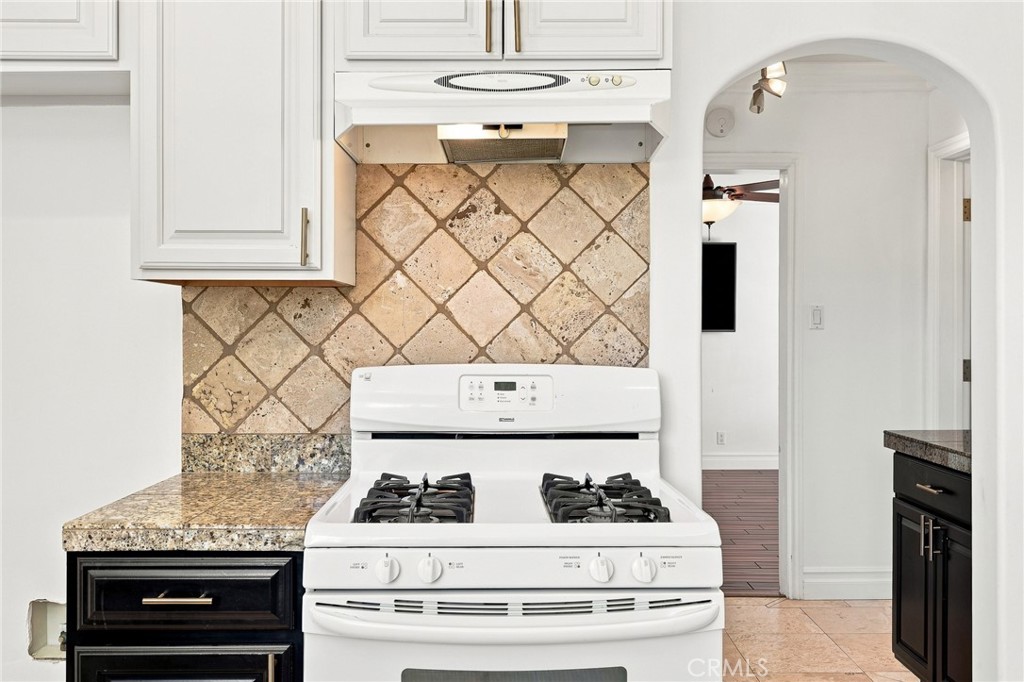 11809 Norino Property Photo 11