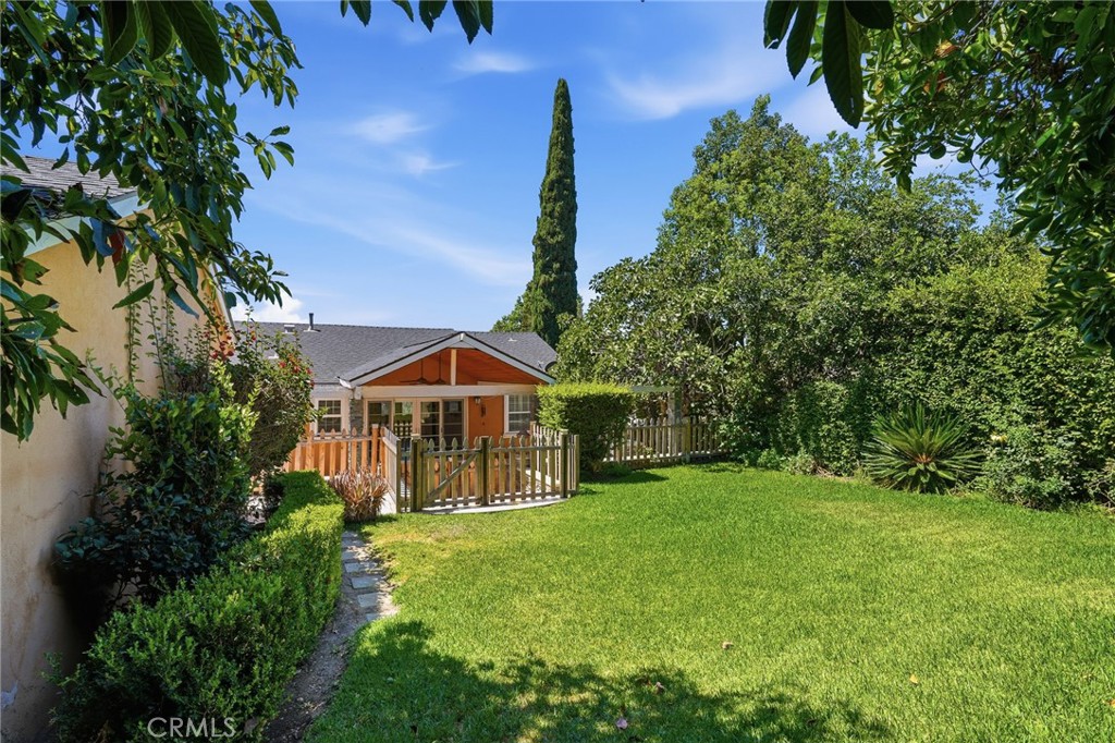 11809 Norino Property Photo 21