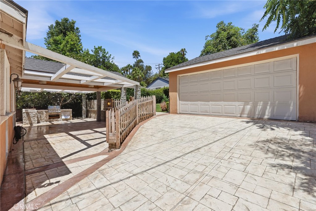 11809 Norino Property Photo 27