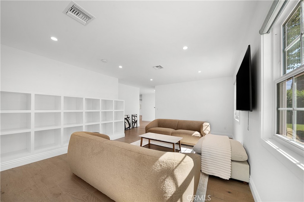 9150 Zelzah Avenue Property Photo 14