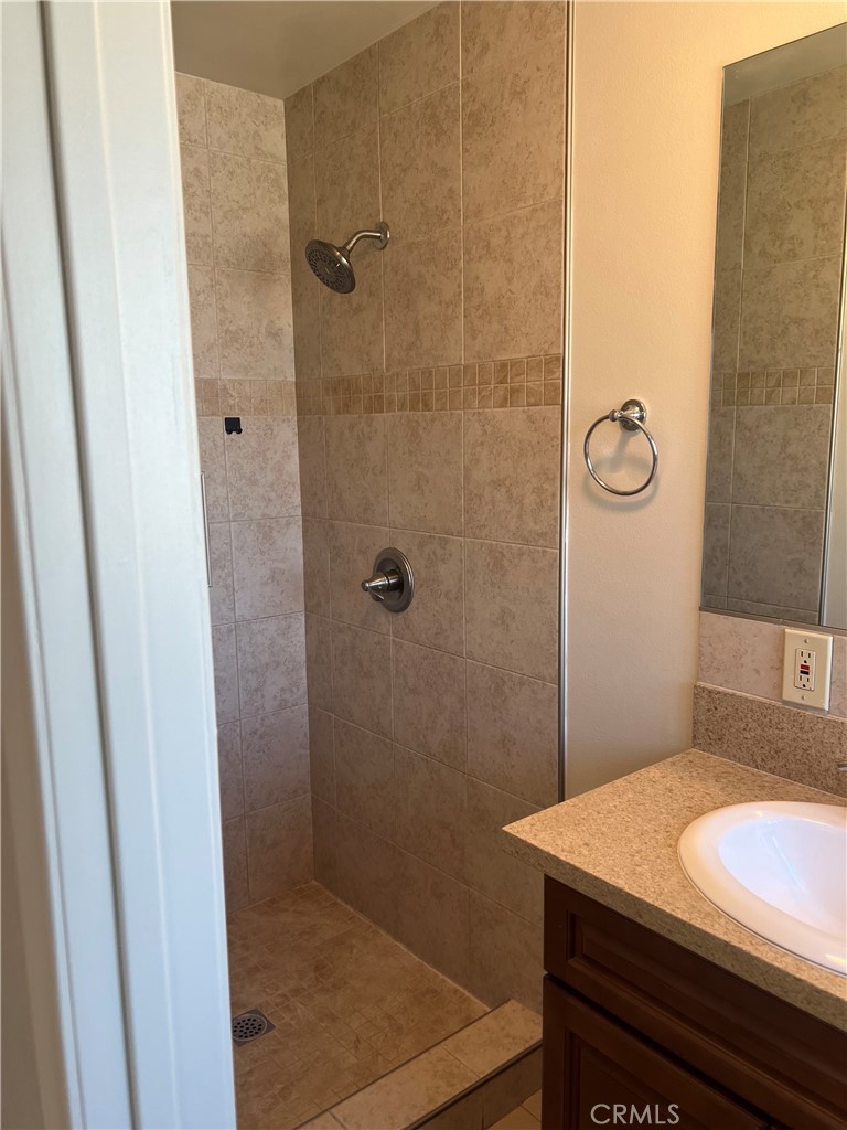44558 Stanridge Avenue Property Photo 8