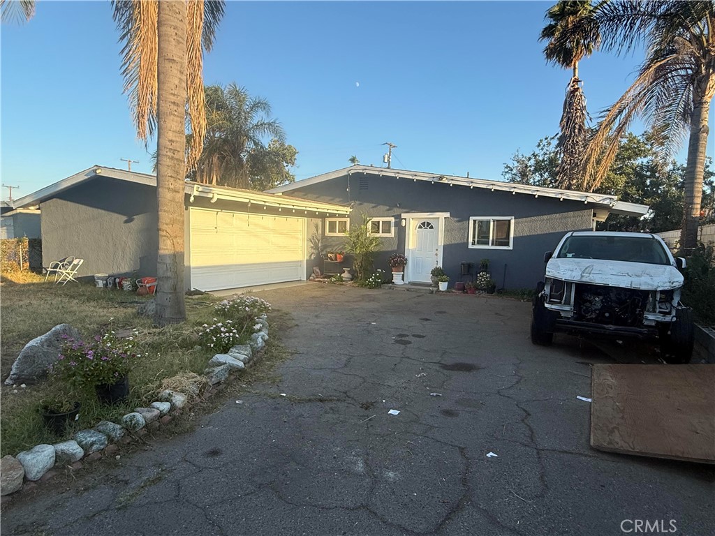 18005 Vine Property Photo 1