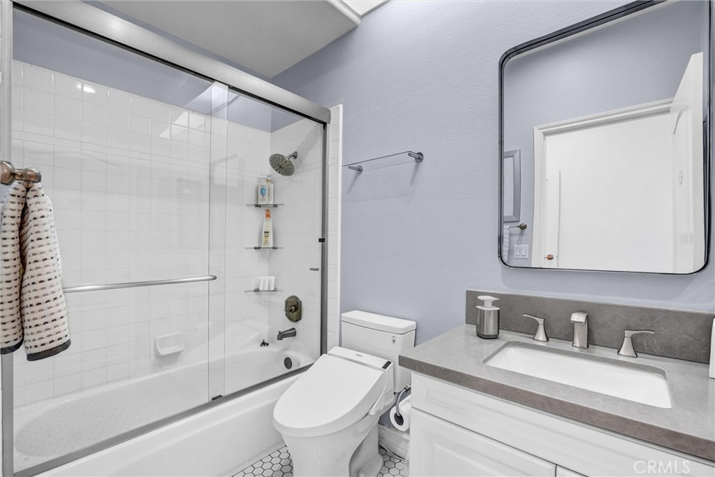 7325 Rutherford Hill Drive Property Photo 18