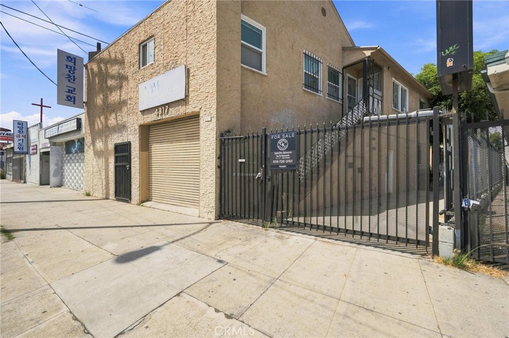 4315 W Pico Boulevard Property Photo 1
