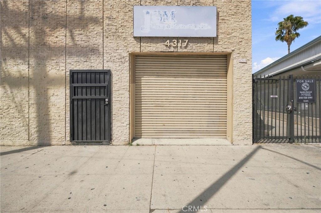4315 W Pico Boulevard Property Photo 3