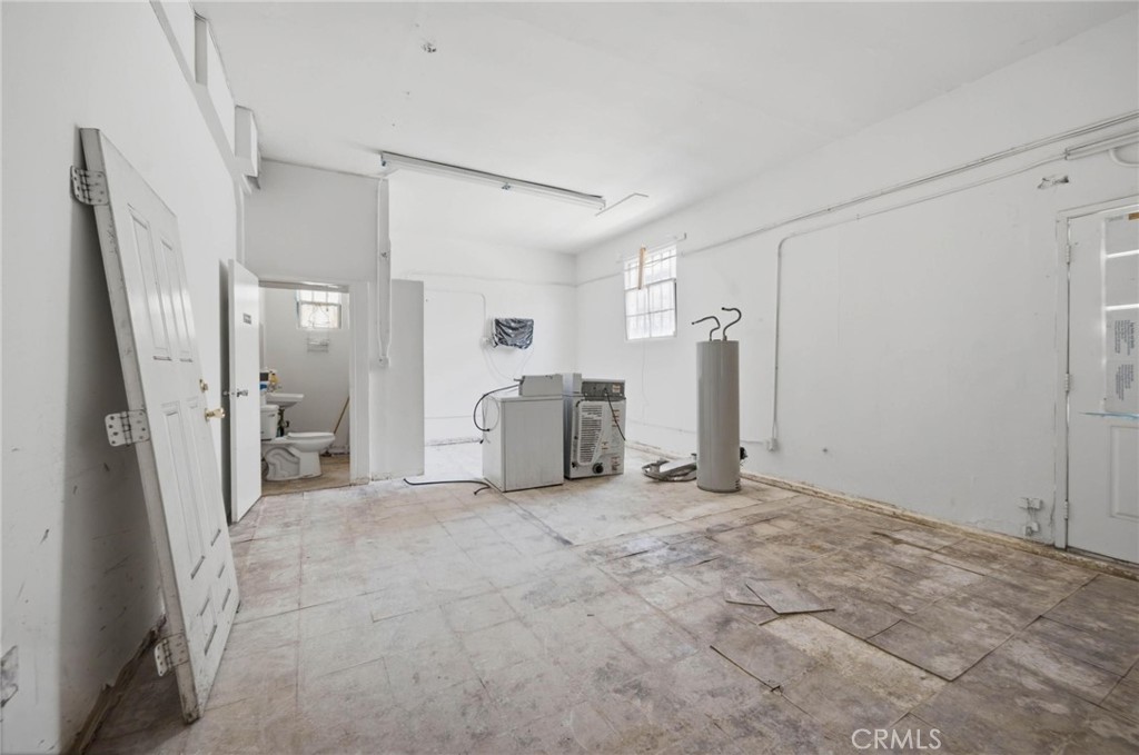 4315 W Pico Boulevard Property Photo 7