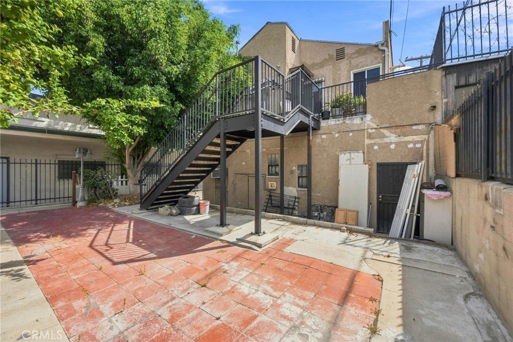 4315 W Pico Boulevard Property Photo 12