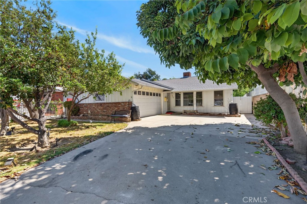 7238 Balcom Avenue Property Photo 1