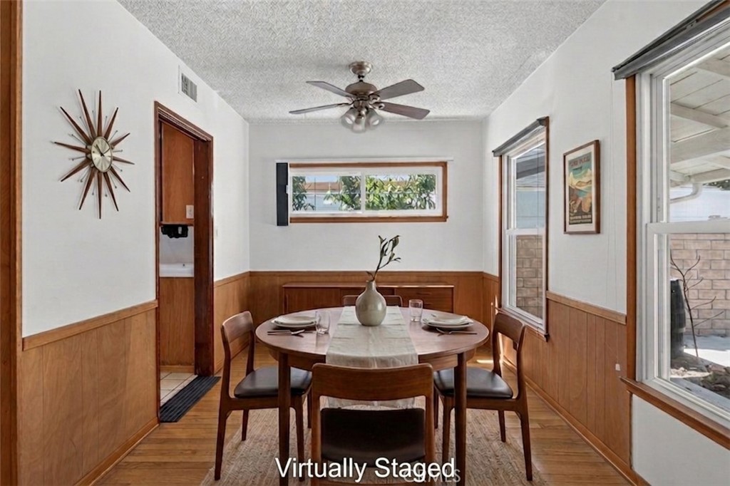 7238 Balcom Avenue Property Photo 9