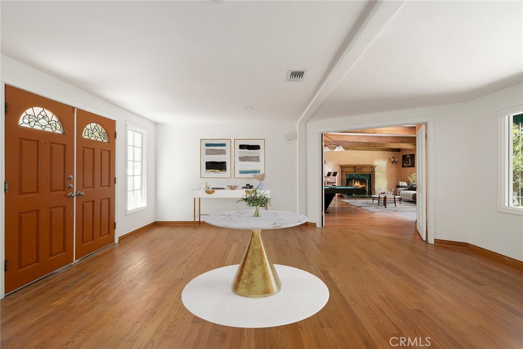 5220 Collier Place Property Photo 3