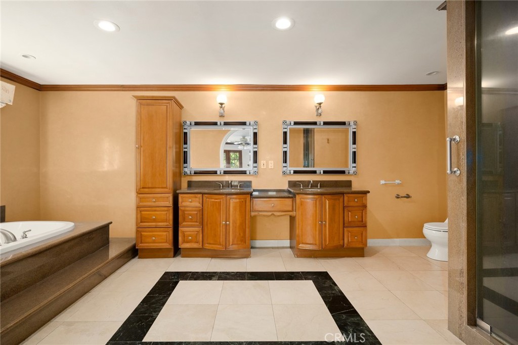 5220 Collier Place Property Photo 15