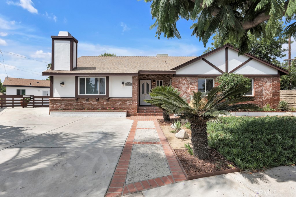 20540 Keswick Property Photo 1