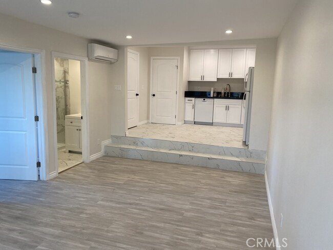 16747 Bermuda Property Photo 2