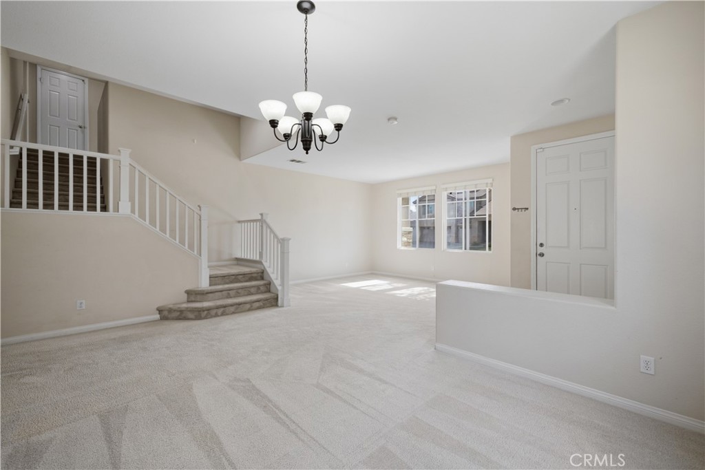 1129 N Shooting Star Drive N Property Photo 8