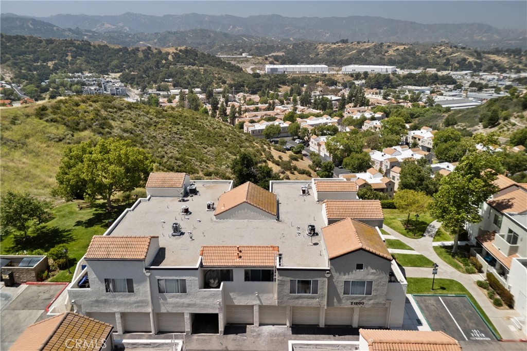 21200 Trumpet 205 Property Photo 7