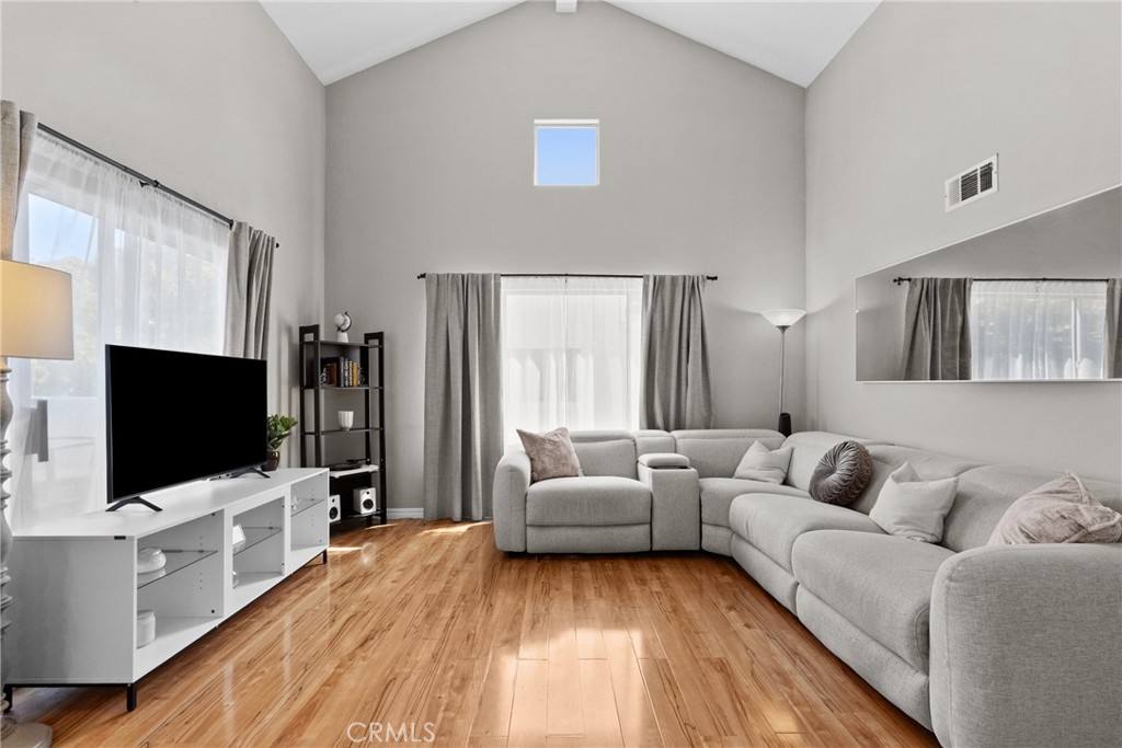 21200 Trumpet 205 Property Photo 13