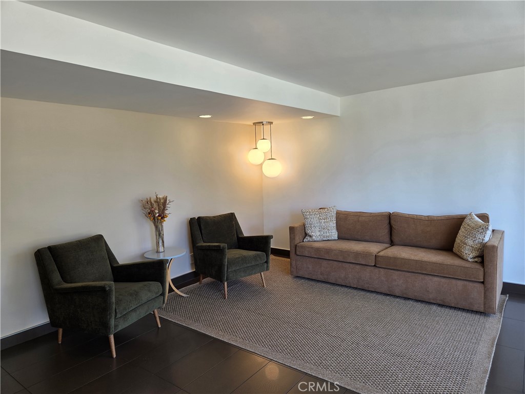 601 E Del Mar Boulevard 402 Property Photo 2