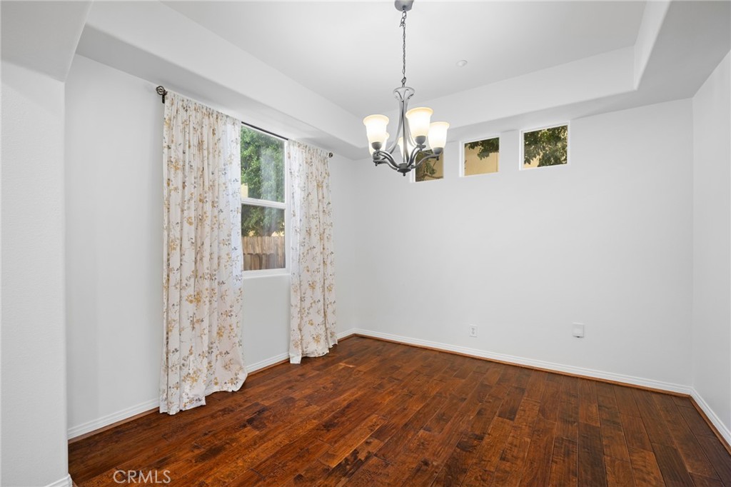7101 Oso Avenue 14 Property Photo 28