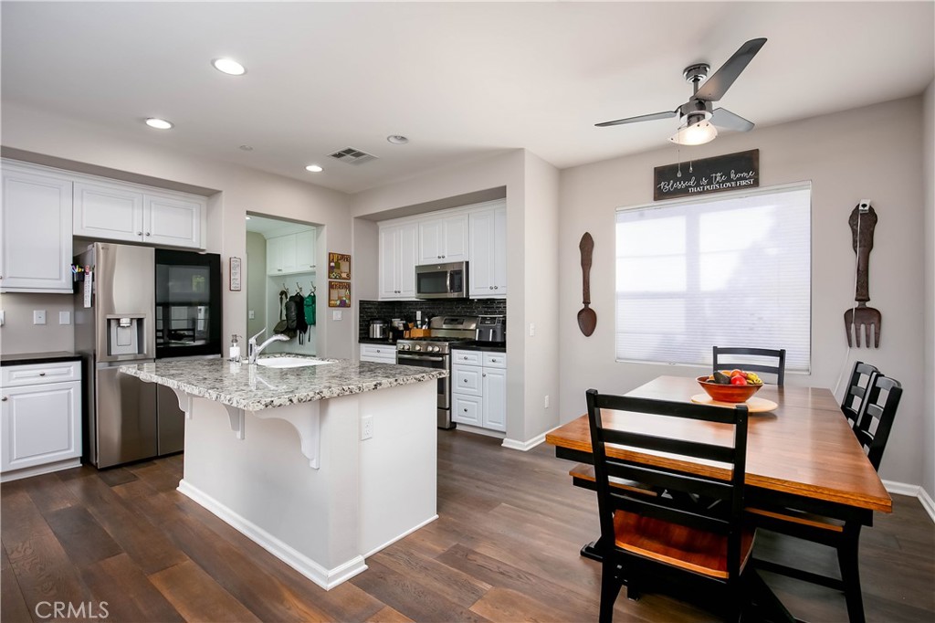21716 Propello Property Photo 4
