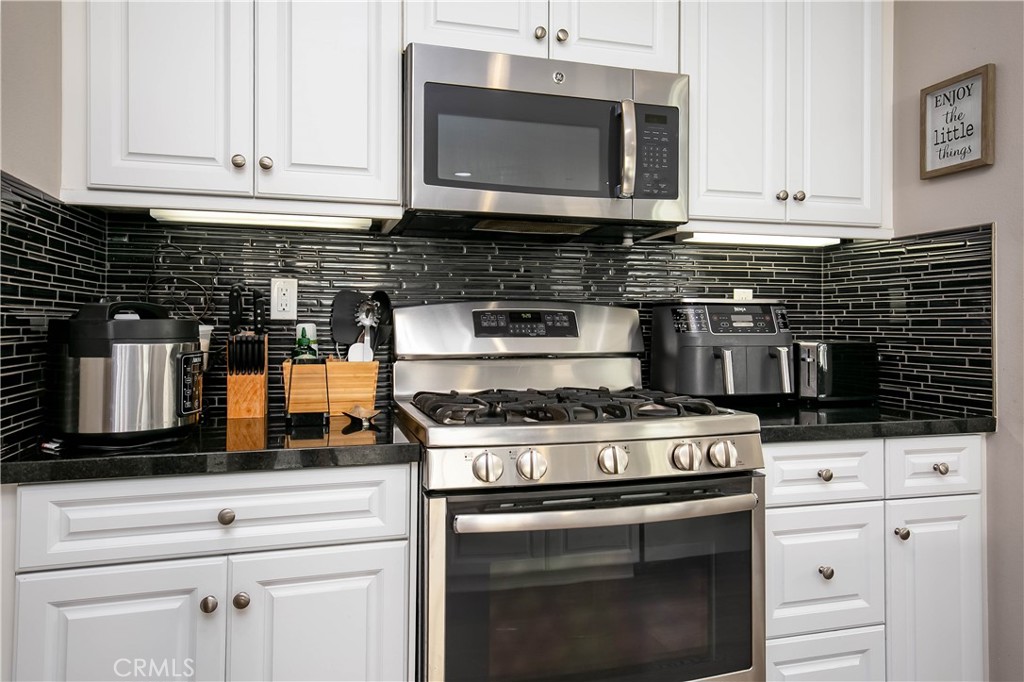 21716 Propello Property Photo 8