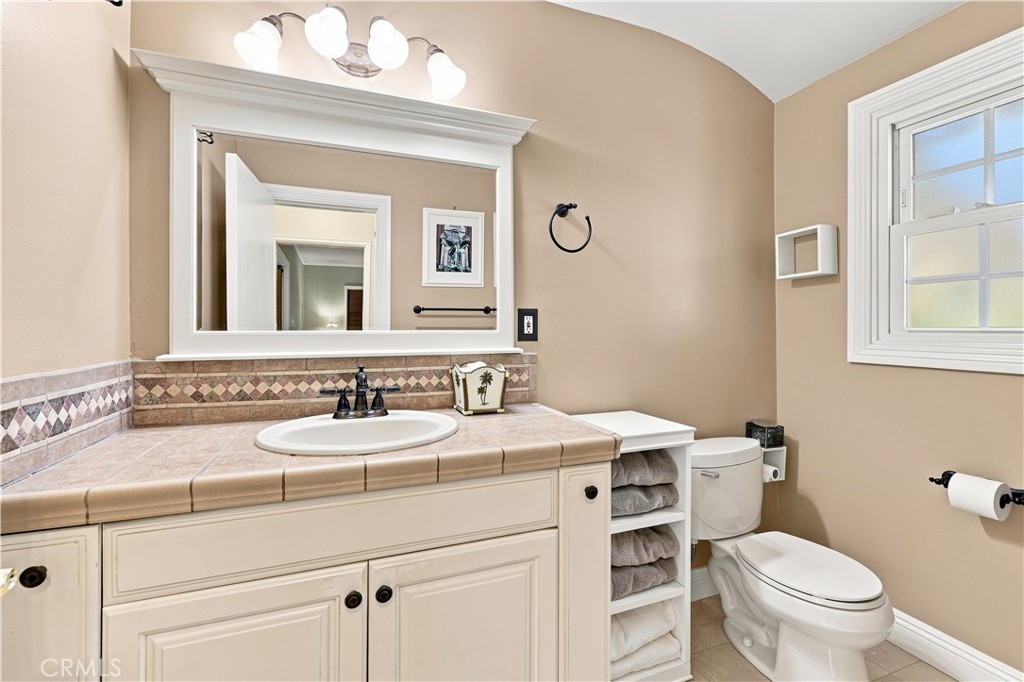 10555 Monogram Avenue Property Photo 15