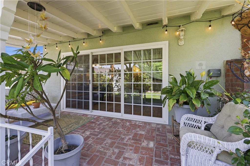 10555 Monogram Avenue Property Photo 22