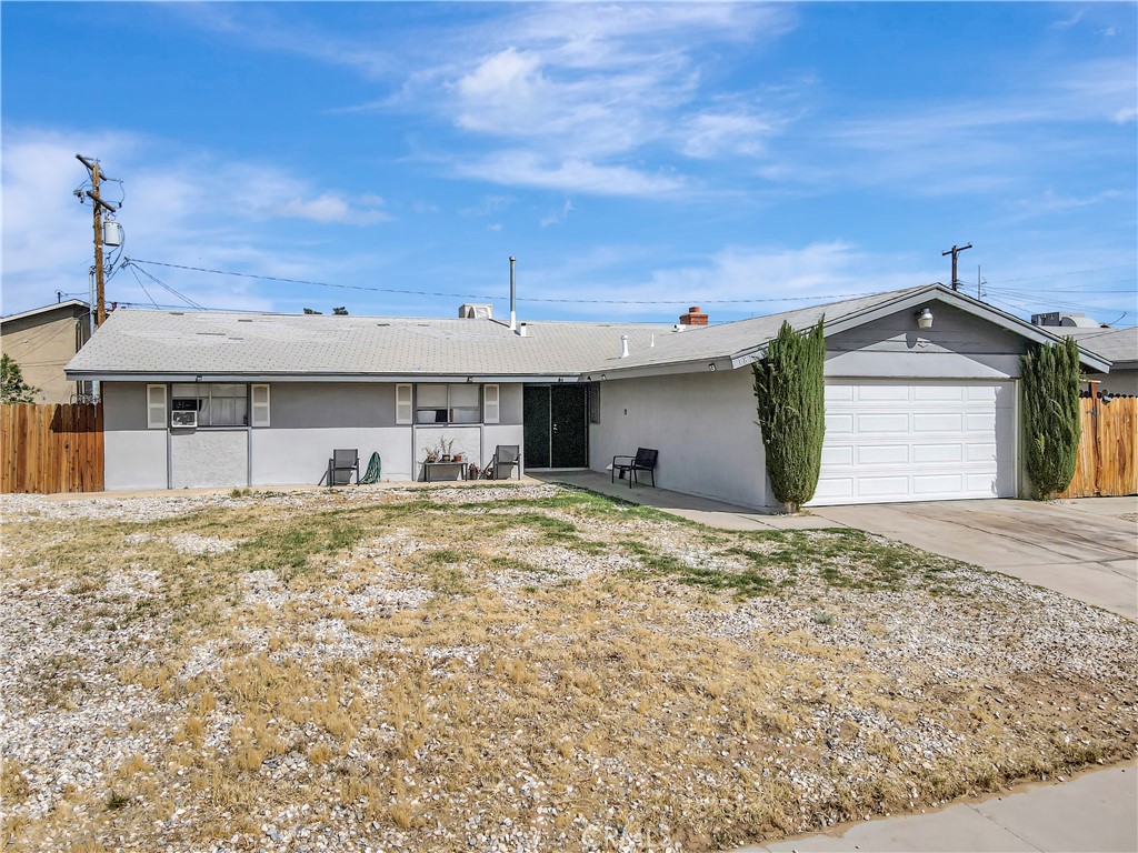 18165 Lilac Property Photo 2