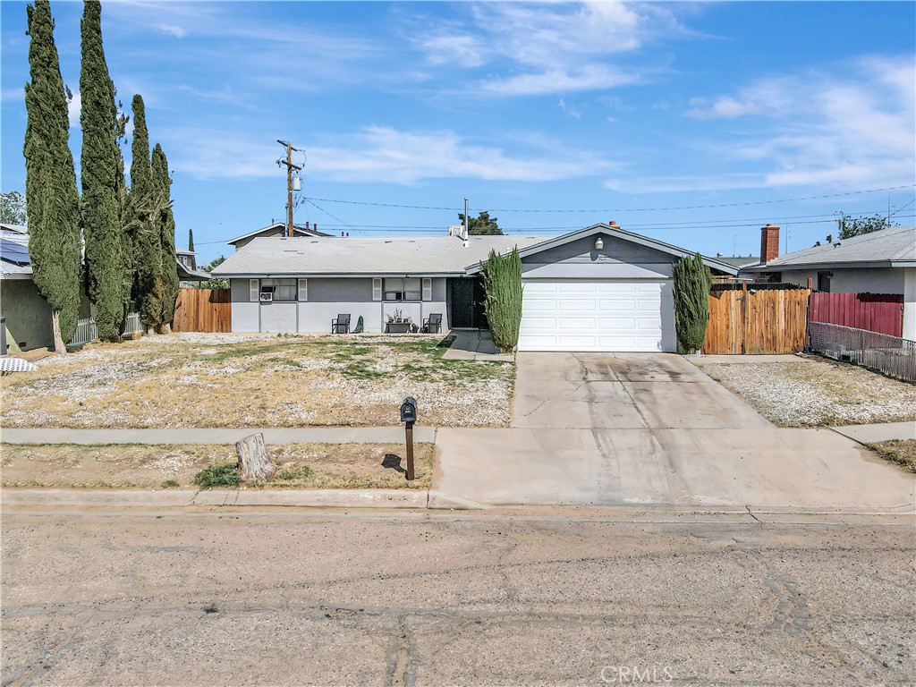 18165 Lilac Property Photo 3