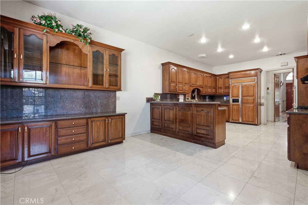 5064 Gaviota Property Photo 13