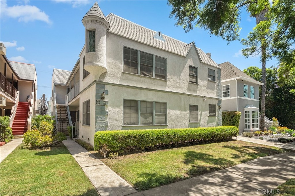 436 N Genesee Property Photo 1