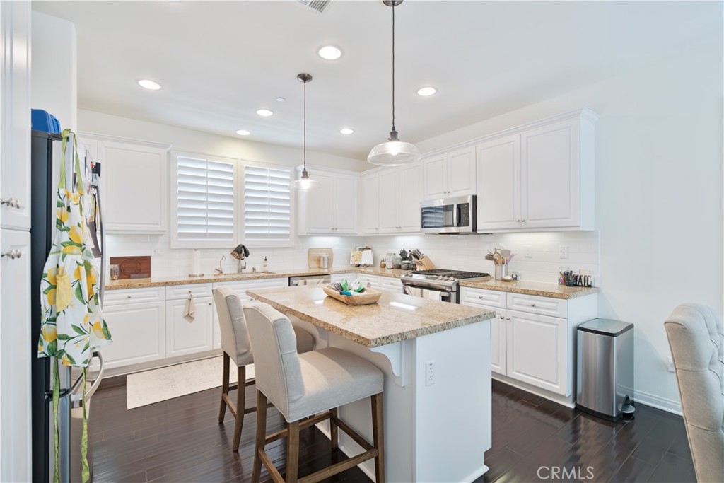 21737 Propello Property Photo 8