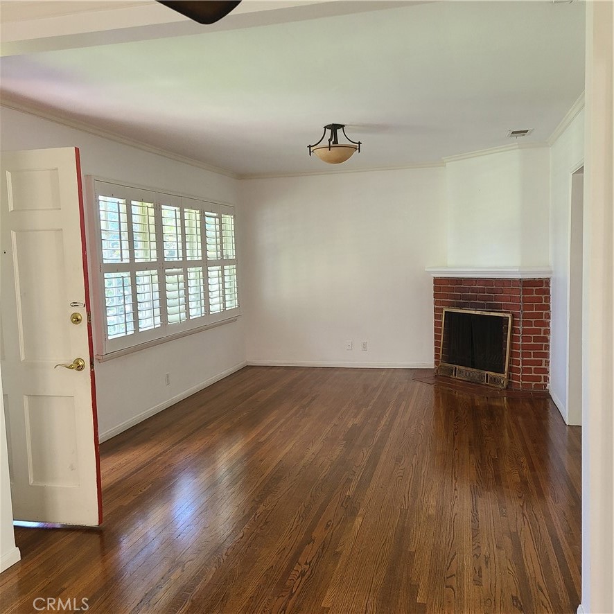 10421 Margate Street Property Photo 3