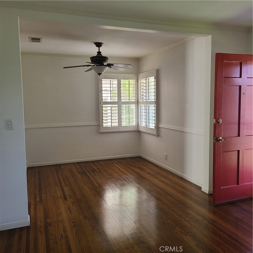 10421 Margate Street Property Photo 4