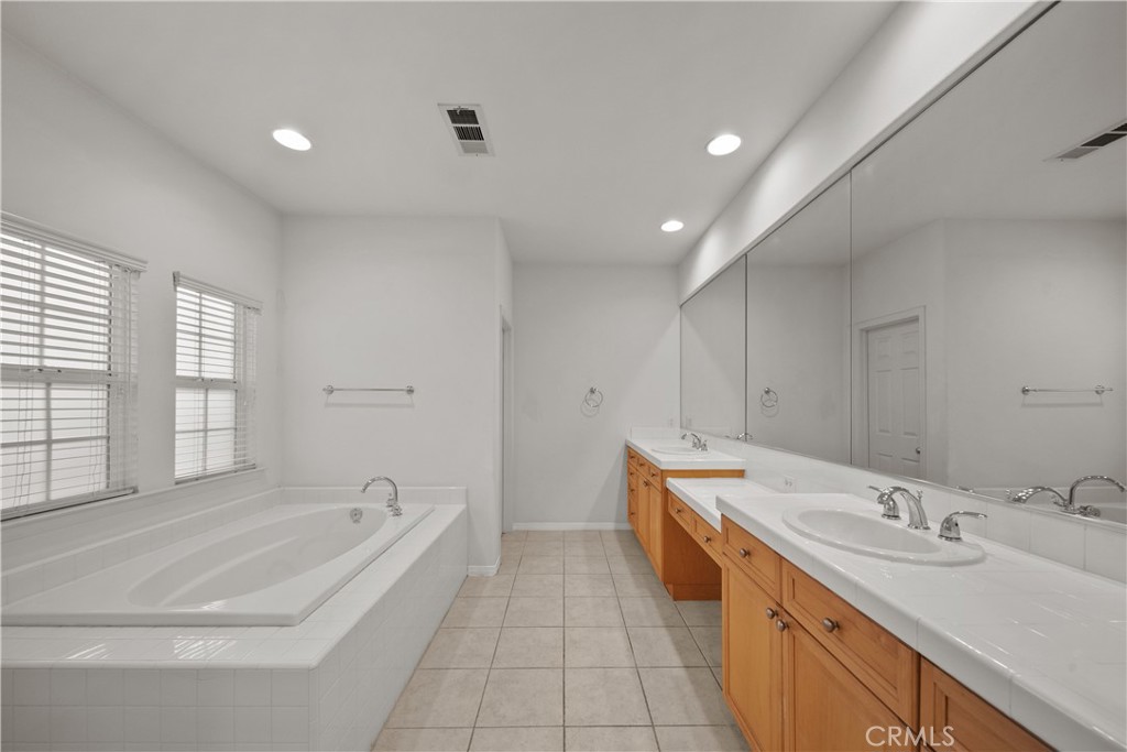 27032 Edgewater Lane Property Photo 59