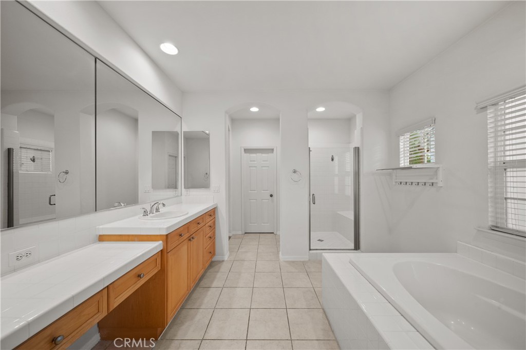 27032 Edgewater Lane Property Photo 60