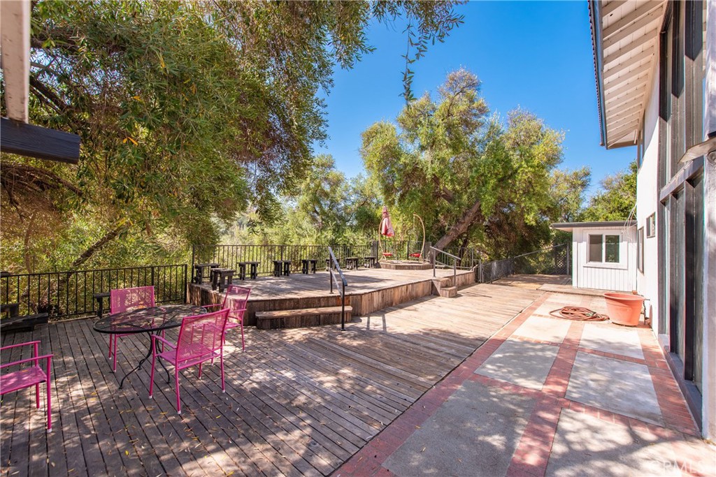 2125 Eastedge Property Photo 31